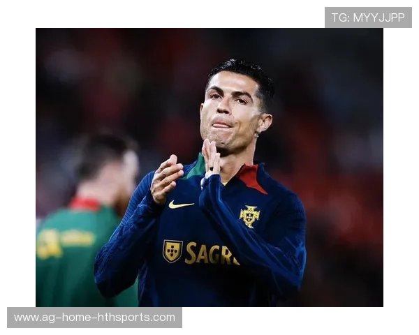 C罗与团队讨论未来商业版图被曝光